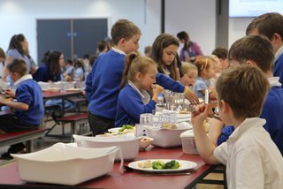 Broadclyst Primary – The Benefits of Family Dining
